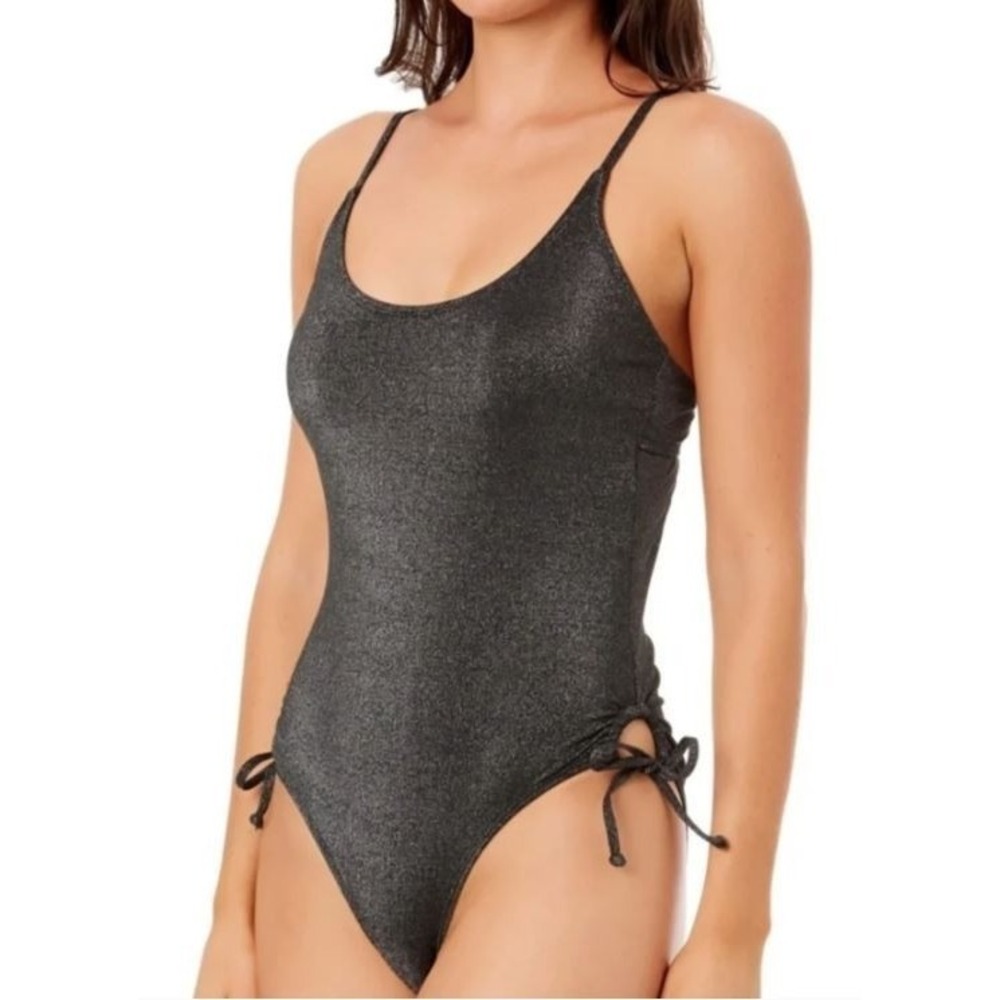 Salt + Cove Juniors' Lurex Open-Back Scoop-Neck One-Piece Swimsuit, Black XSmall